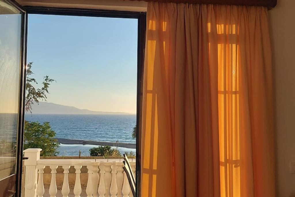 Apartment Tinka In Saranda Exterior photo