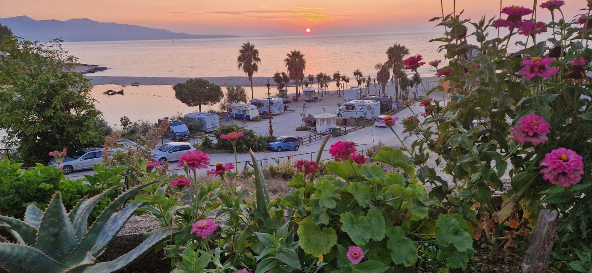 Apartment Tinka In Saranda Exterior photo