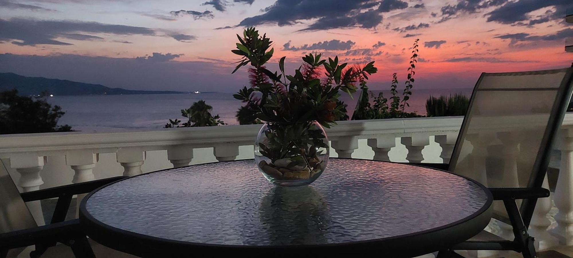 Apartment Tinka In Saranda Exterior photo